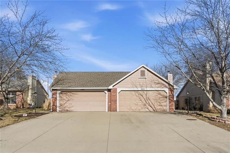 4624 Hearthside Dr, Lawrence, KS 66049