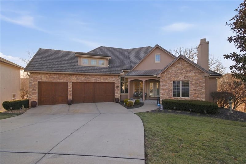 6412 Muirfield St, Parkville, MO 64152