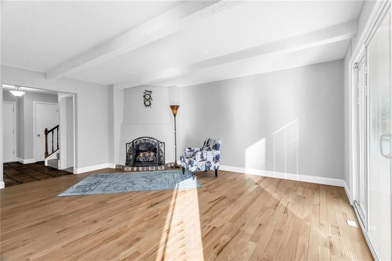 10239 Robinson St, Overland Park, KS 66212