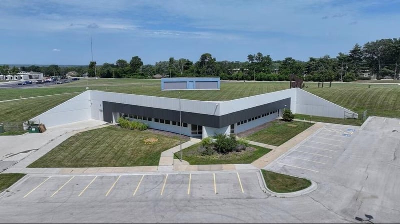 9000 Old Santa Fe Rd, Kansas City, MO 64138