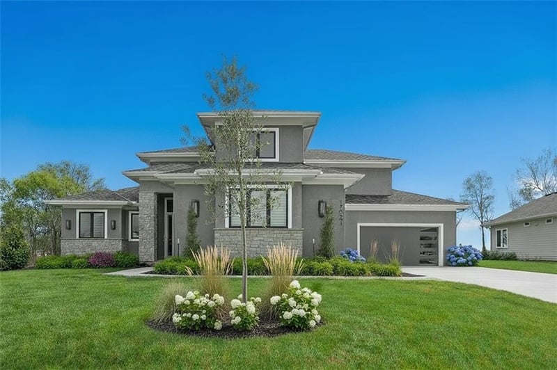 17021 Lucille St, Overland Park, KS 66221