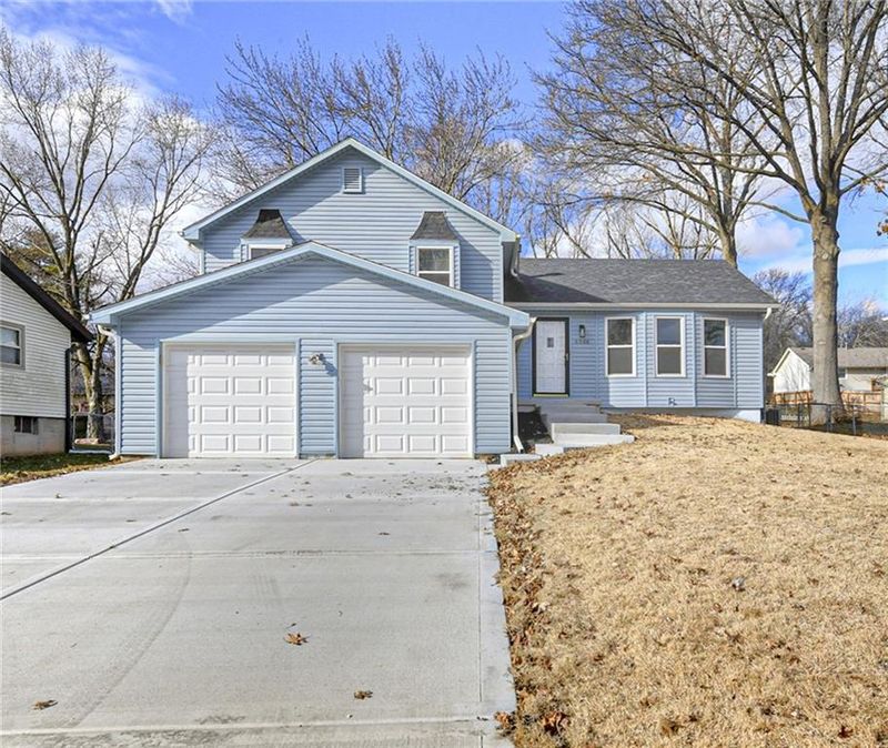 6506 N Delta Ave, Kansas City, MO 64151