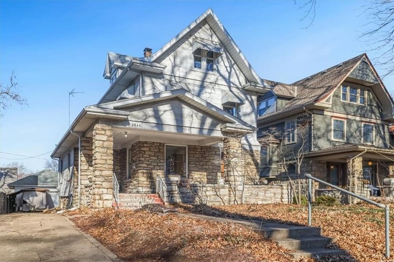 3846 Charlotte St, Kansas City, MO 64109