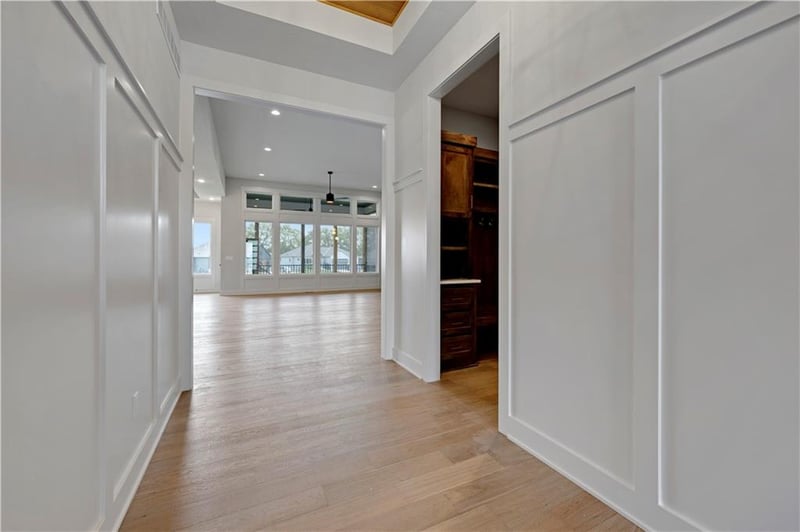 17401 Parkhill St, Overland Park, KS 66221