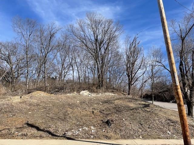 4045 Olive St, Kansas City, MO 64130