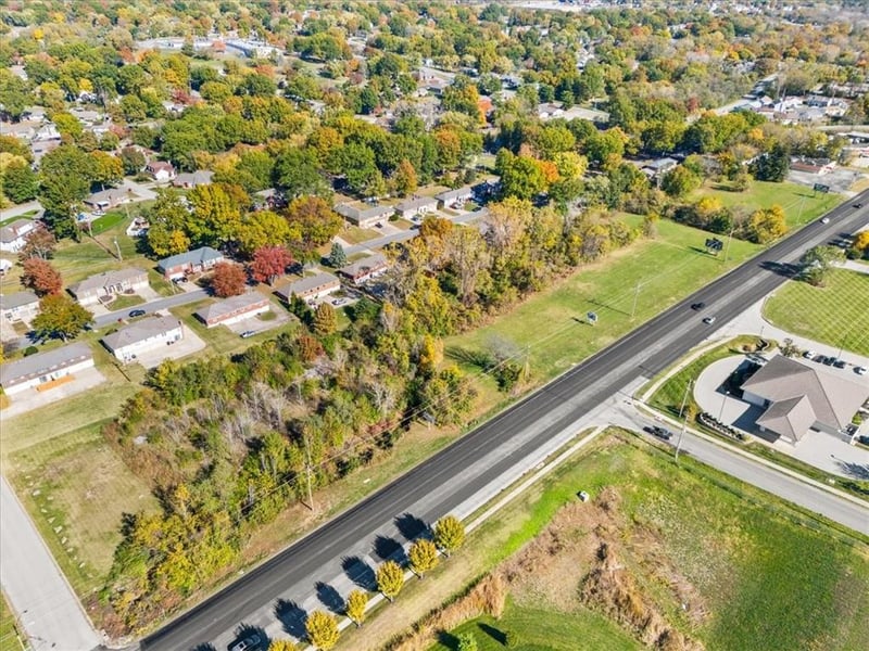 14700 E Us 40 Hw, Kansas City, MO 64136