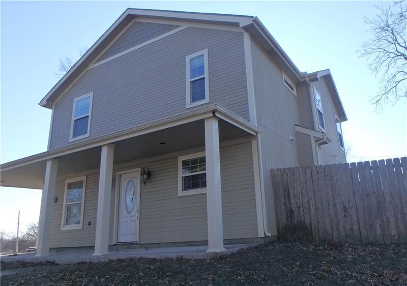 601 Prospect St, Leavenworth, KS 66048