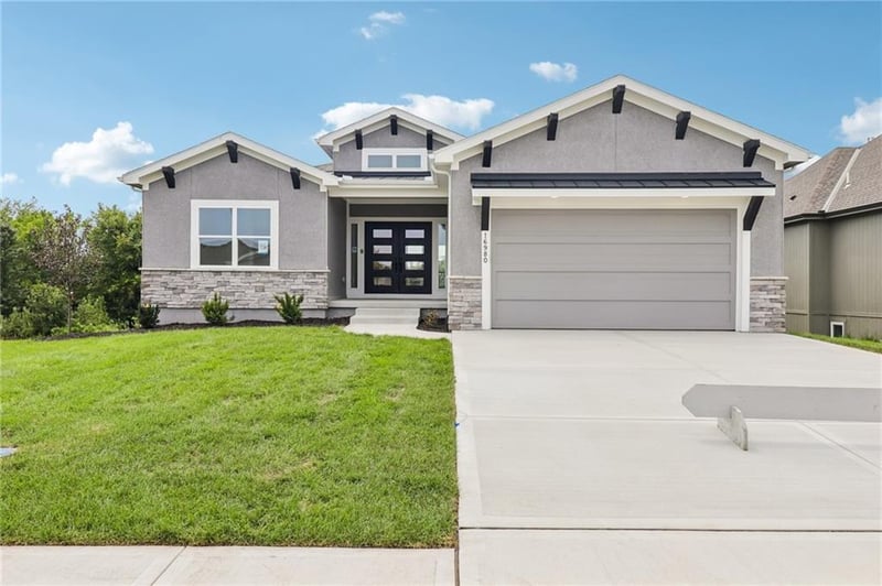 16980 S Bradley Dr, Olathe, KS 66062