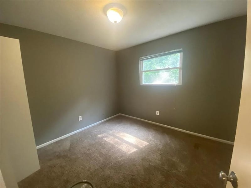 4701 Roe Ln, Roeland Park, KS 66205