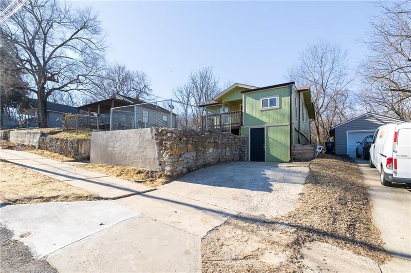 4218 Cypress Ave, Kansas City, MO 64130