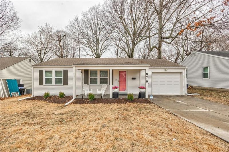 8418 Summit St, Kansas City, MO 64114
