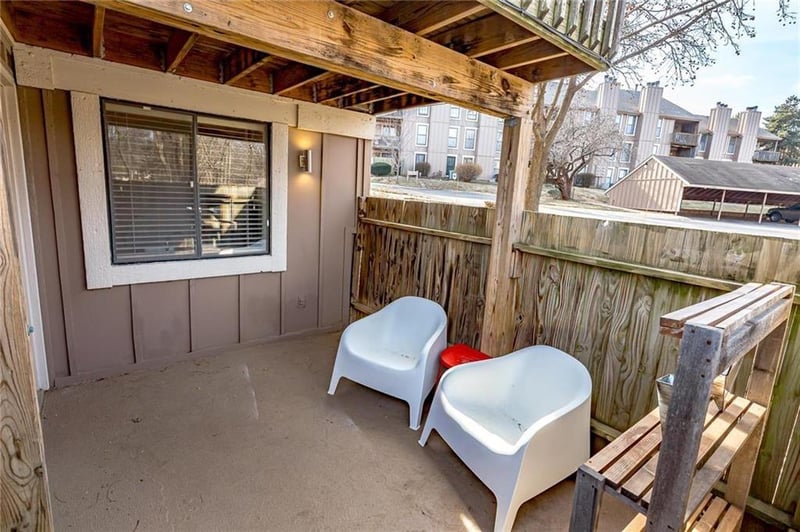 12722 W 110th Ter, Overland Park, KS 66210