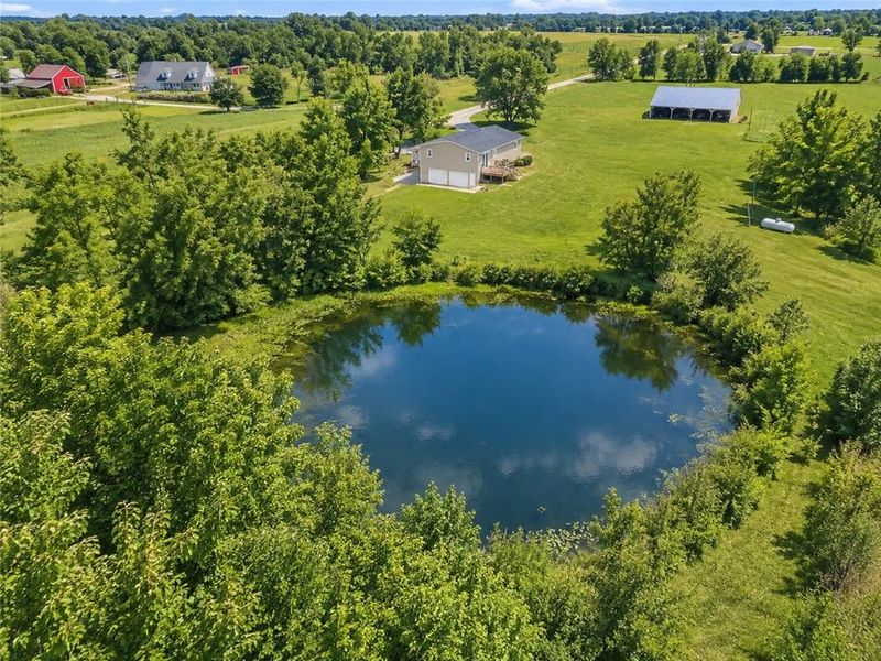 24723 S Old Drum Rd, Garden City, MO 64747