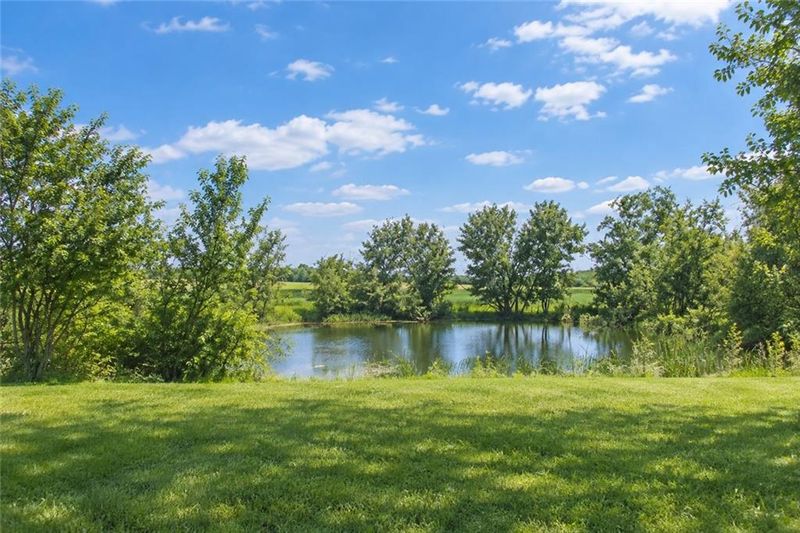24723 S Old Drum Rd, Garden City, MO 64747