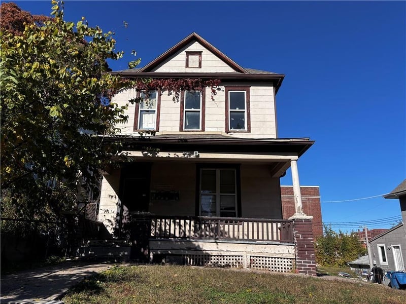 820 Tauromee St, Kansas City, KS 66101