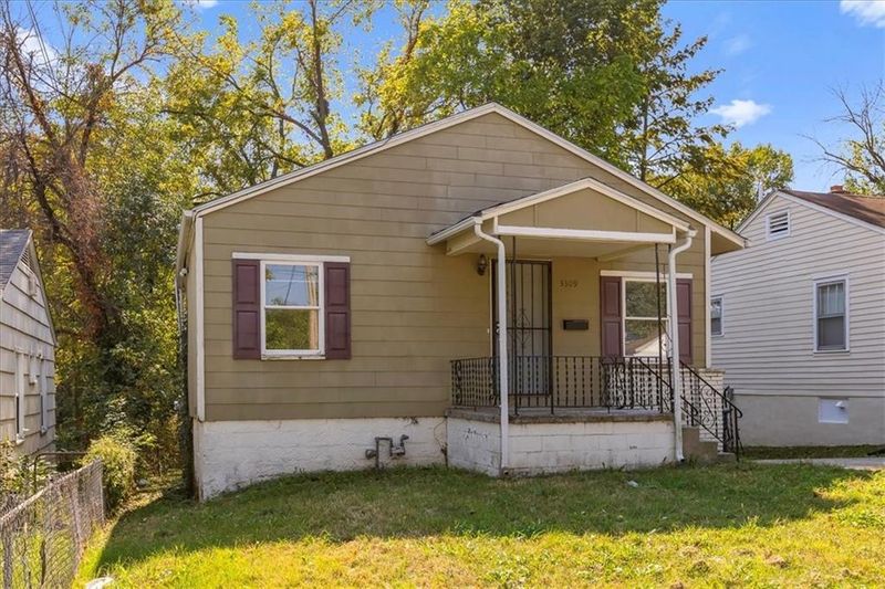 3309 E 73rd St, Kansas City, MO 64132
