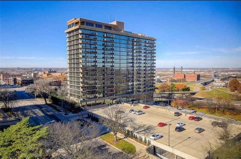600 E Admiral Blvd #1703, Kansas City, MO 64106
