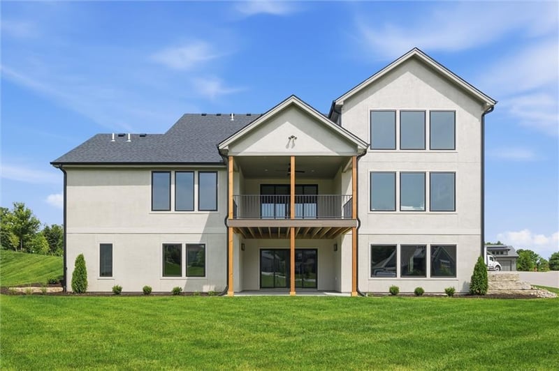 7735 N Donnelly Ave, Kansas City, MO 64158