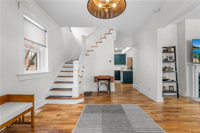 3641 Bell St, Kansas City, MO 64111