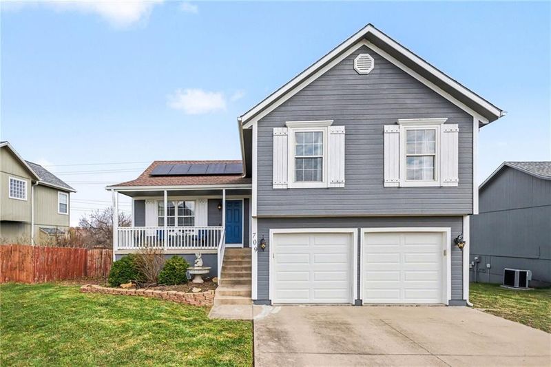 709 Derby St, Raymore, MO 64083