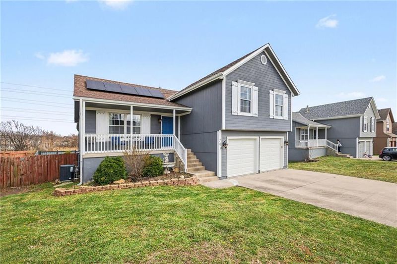 709 Derby St, Raymore, MO 64083