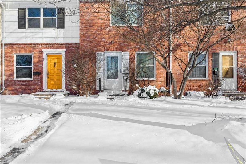 8715 Sycamore Ave, Kansas City, MO 64138