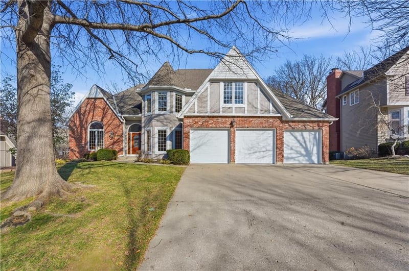 13841 Hadley St, Overland Park, KS 66223