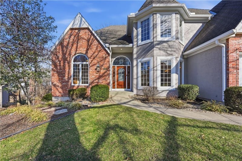 13841 Hadley St, Overland Park, KS 66223