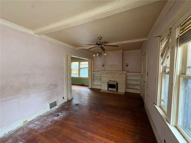 5728 Forest Ave, Kansas City, MO 64110