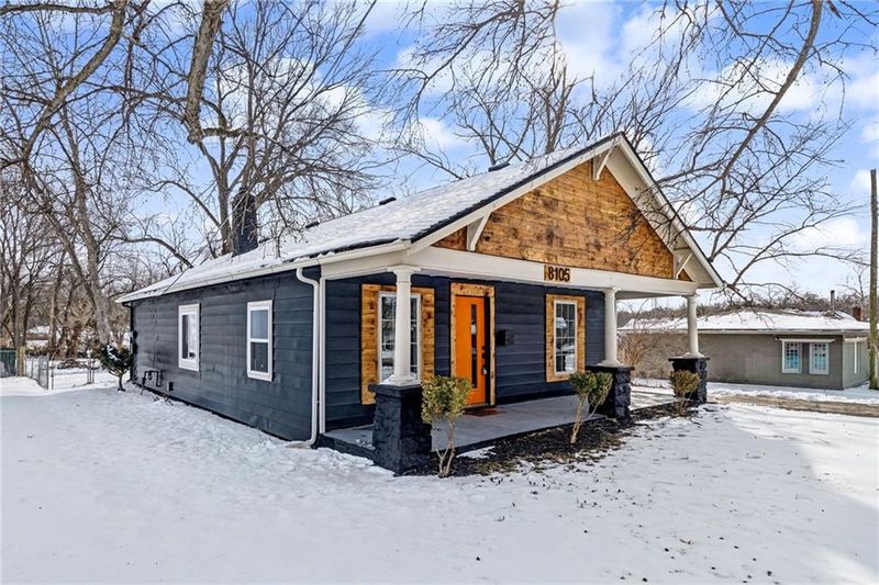 8105 Manning Ave, Raytown, MO 64138