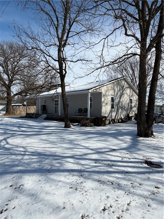 648 Main St, St Paul, KS 66771