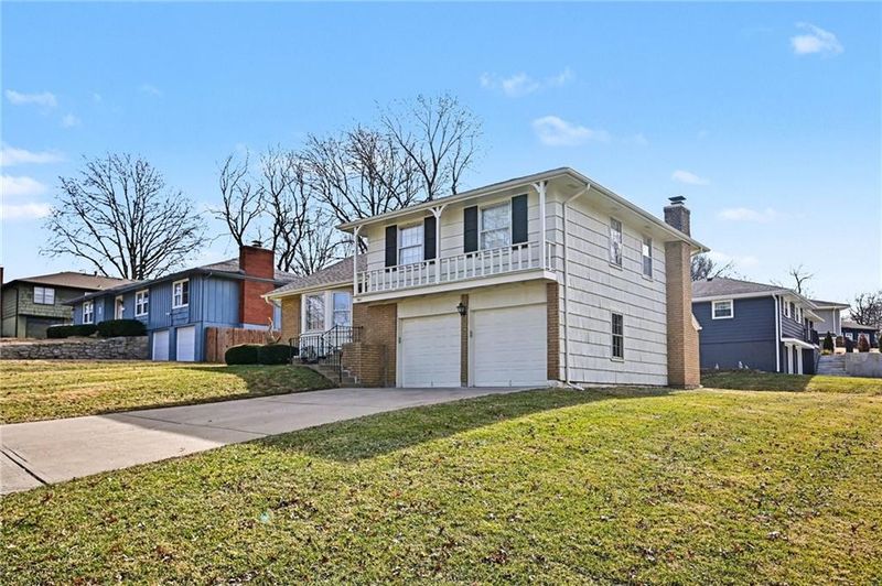 301 E 107th Ter, Kansas City, MO 64114
