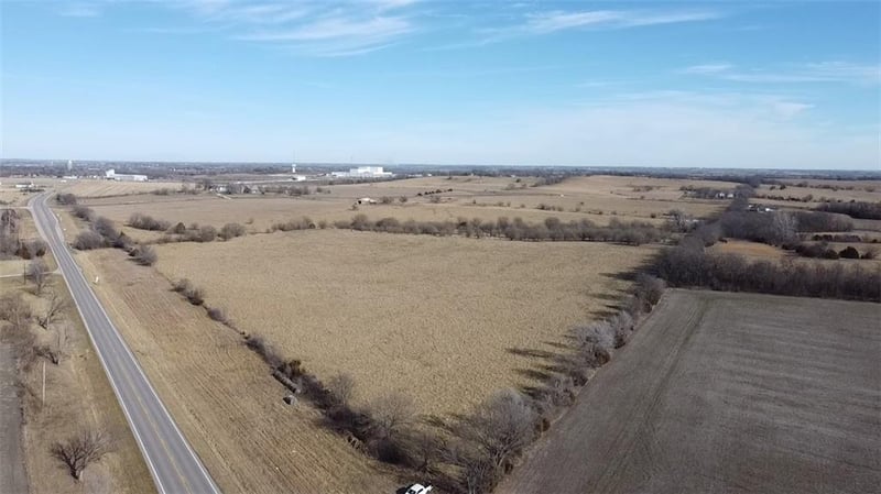 Lot 1 Chieftain Rd, Tonganoxie, KS 66086