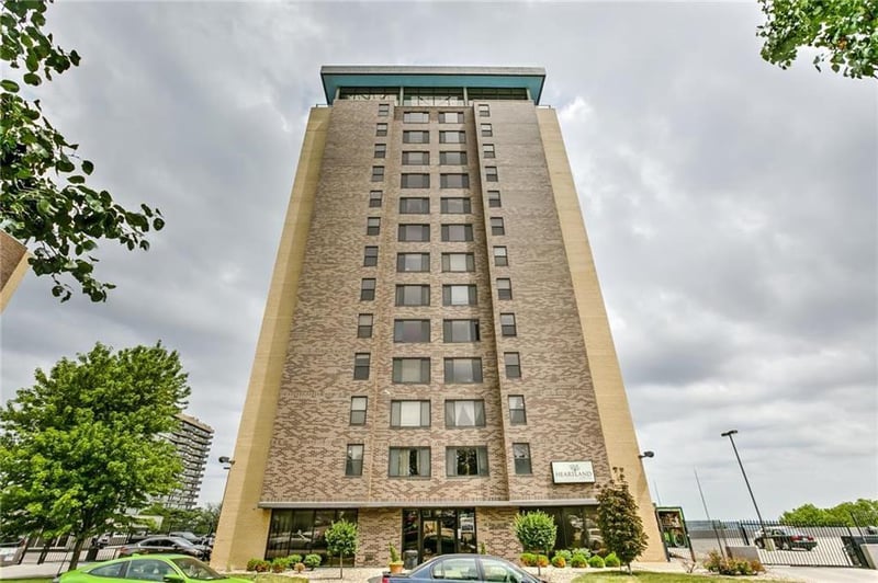 700 E 8th St #16B, Kansas City, MO 64106