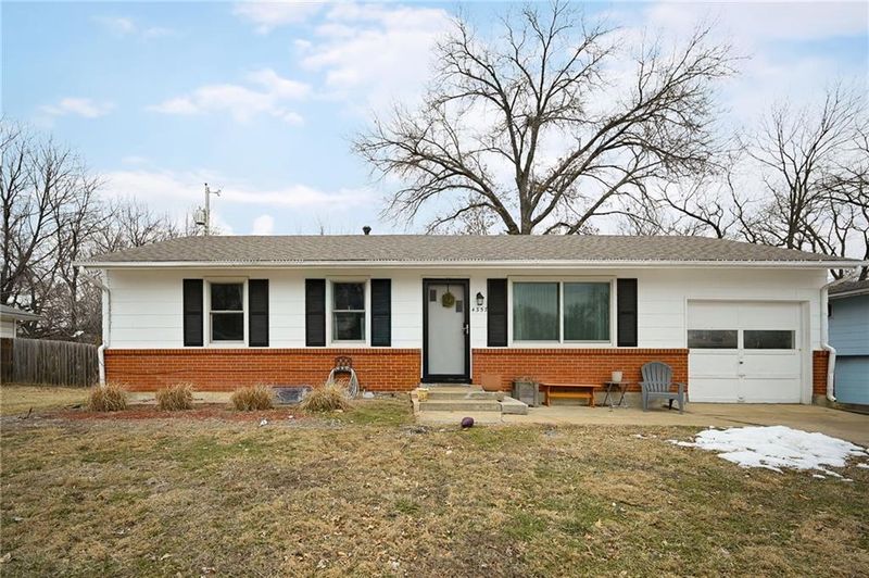 4357 N Drury Ave, Kansas City, MO 64117