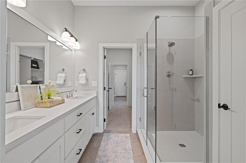 8279 Brockway St, Lenexa, KS 66220