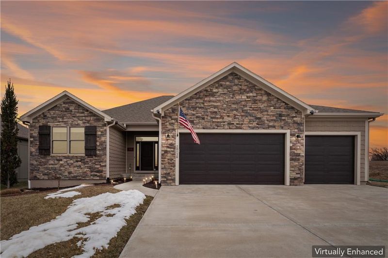 20136 W 224th Ter, Spring Hill, KS 66083