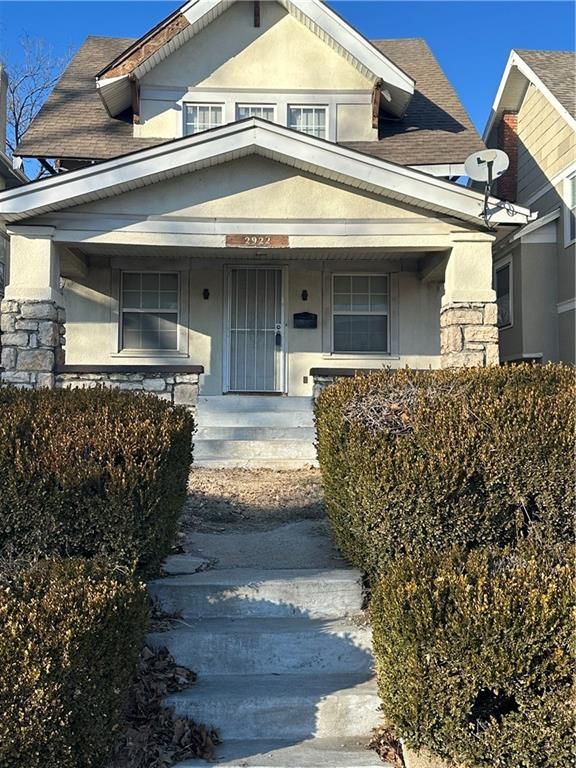 2922 E 30th St, Kansas City, MO 64128