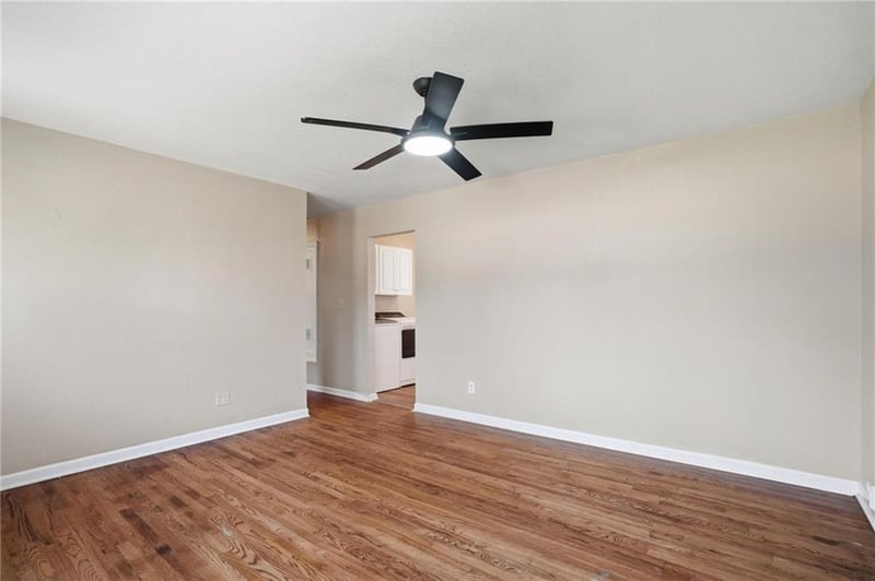 1040 S Cottonwood St, Ottawa, KS 66067