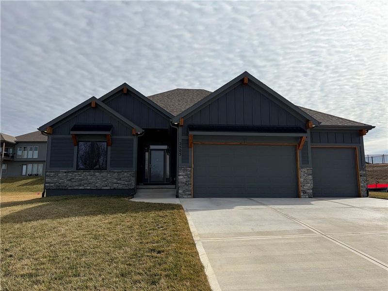 2503 Windmill Cir, Platte City, MO 64079