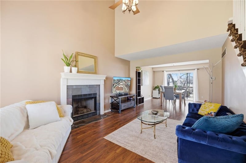 15146 Glenwood Ave, Overland Park, KS 66213