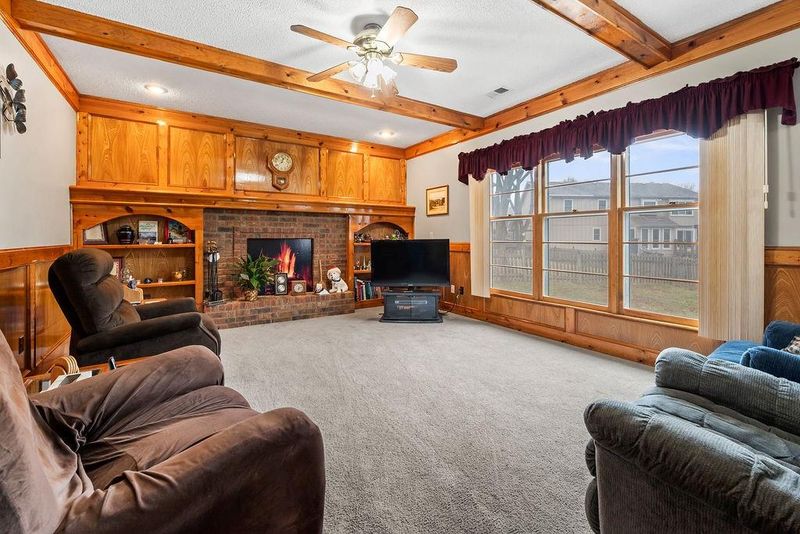 11607 Flint St, Overland Park, KS 66210