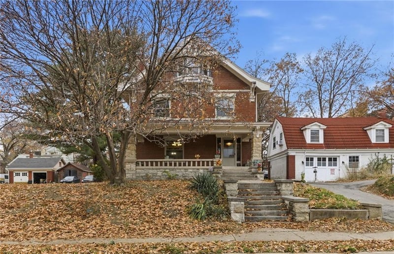 3516 Charlotte St, Kansas City, MO 64109