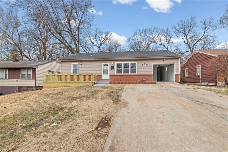 6716 Indiana Ave, Kansas City, MO 64132