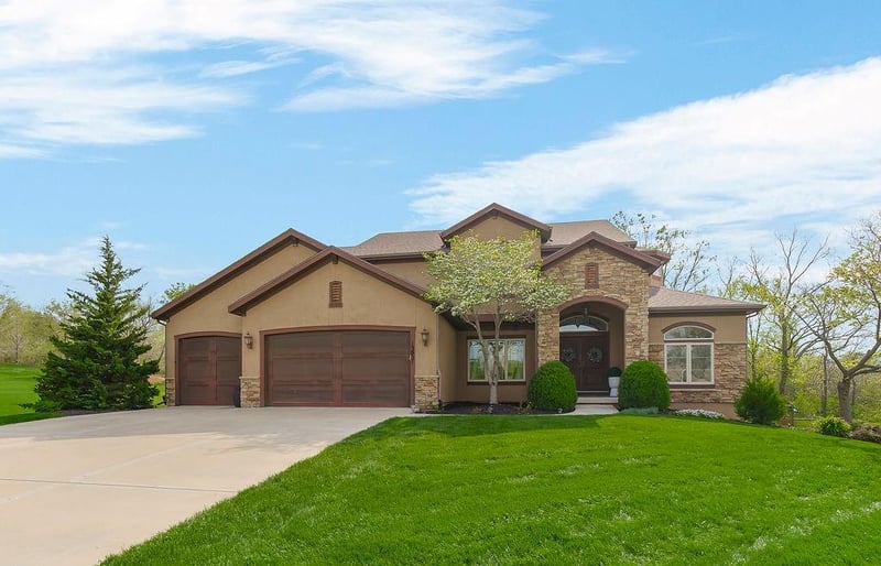 13021 Kelli Dr, Kearney, MO 64060