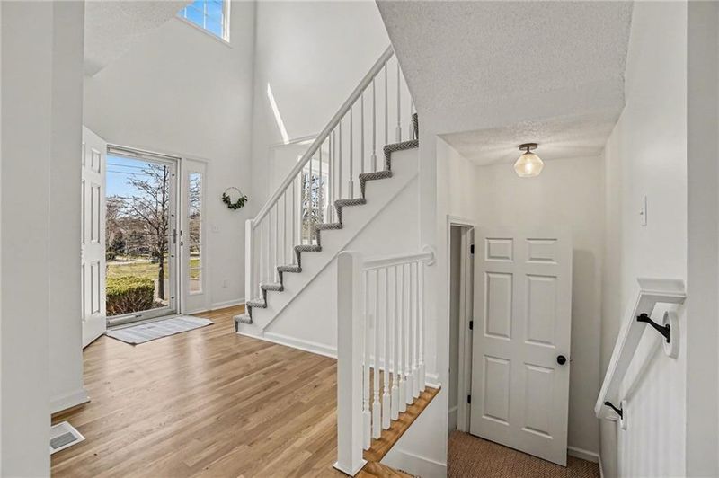21320 W 98th St, Lenexa, KS 66220