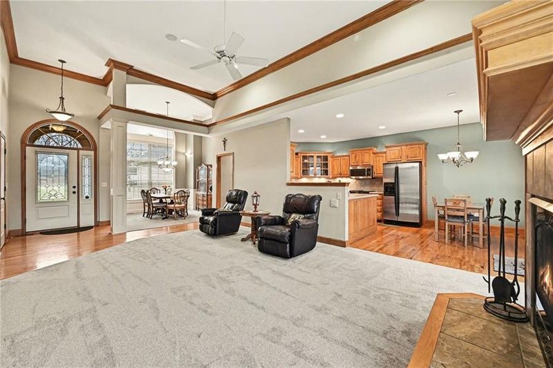 15423 N Mount Olivet Rd, Smithville, MO 64089