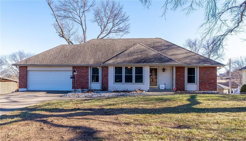4517 Fremont St, Independence, MO 64055