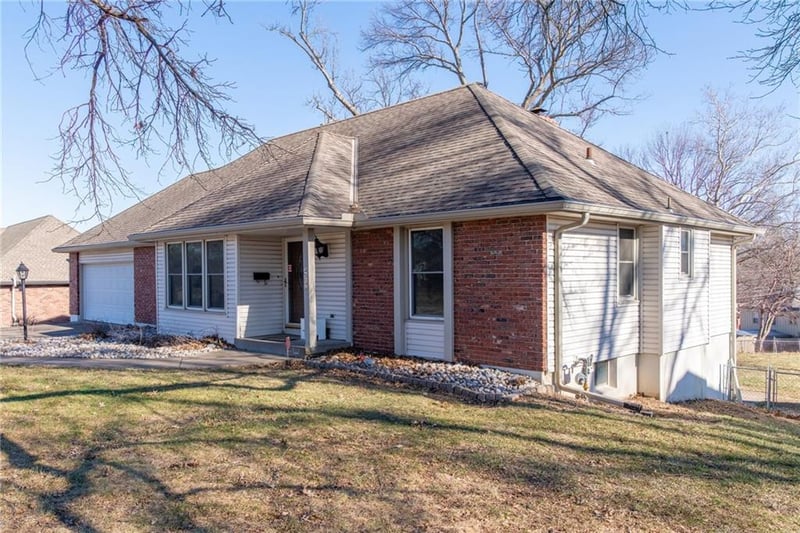 4517 Fremont St, Independence, MO 64055