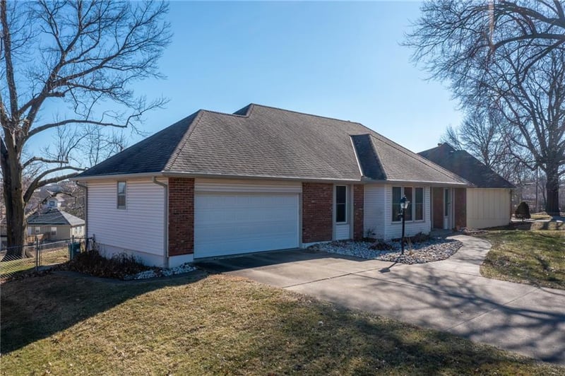 4517 Fremont St, Independence, MO 64055
